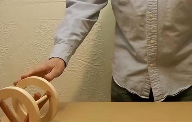 牛人发明惊人水切割,十分钟切炮弹暴露!